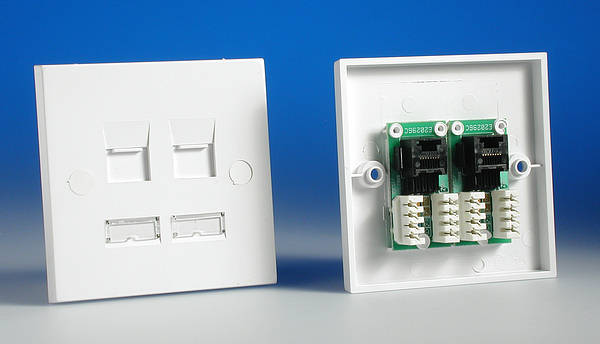 1 Gang Twin RJ45 CAT5E Data Socket