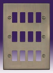 Knightsbridge - Grid Plates
Antique Brass product image 8