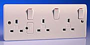 MK Logic Plus White  Triple Socket product image
