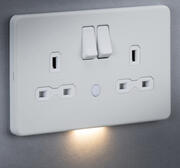 Knightsbridge Presa Interruttore 2 Gang Con RCD Incorporato 13A - Bianco - Con Pulsanti Test E Reset - Conforme Norme Sicurezza UK