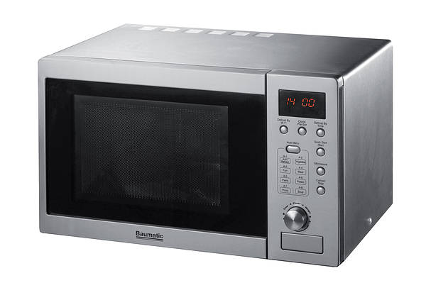 20 litre Microwave Oven - Free Standing | Baumatic (BTM20.5SS)