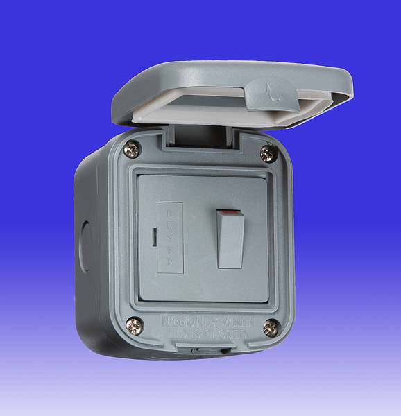 9MM Knightsbridge PU6300 Pure 13A SWITCHED FUSED SPUR UNIT