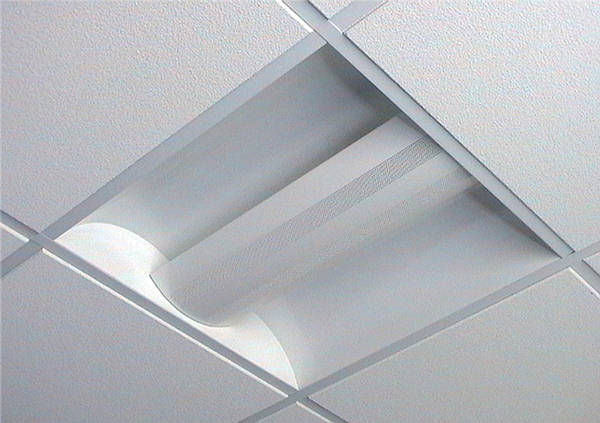 Twin fluorescent fittings