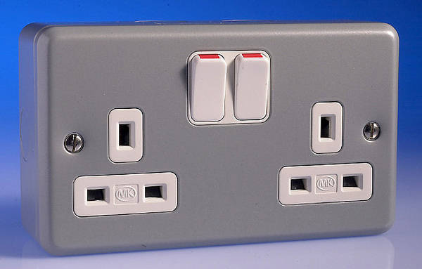 mk metal clad double socket