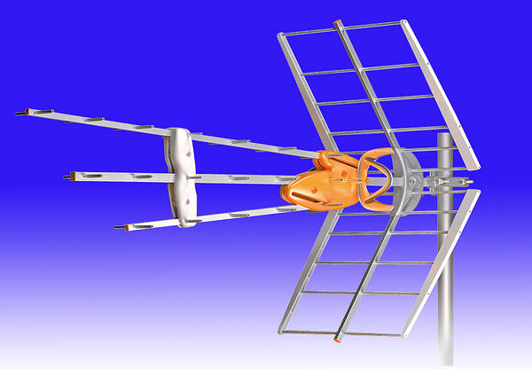 Nueva antena Televés DAT HD BOSS 790