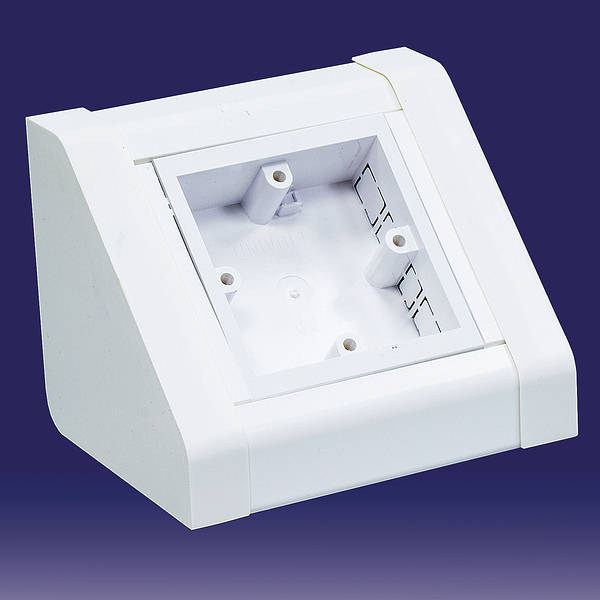 1 Gang Bench Trunking Box Univolt BT 1G 